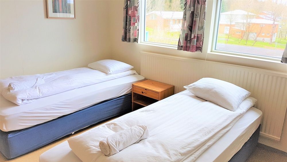 Twin Room, Non Smoking, Shared Bathroom