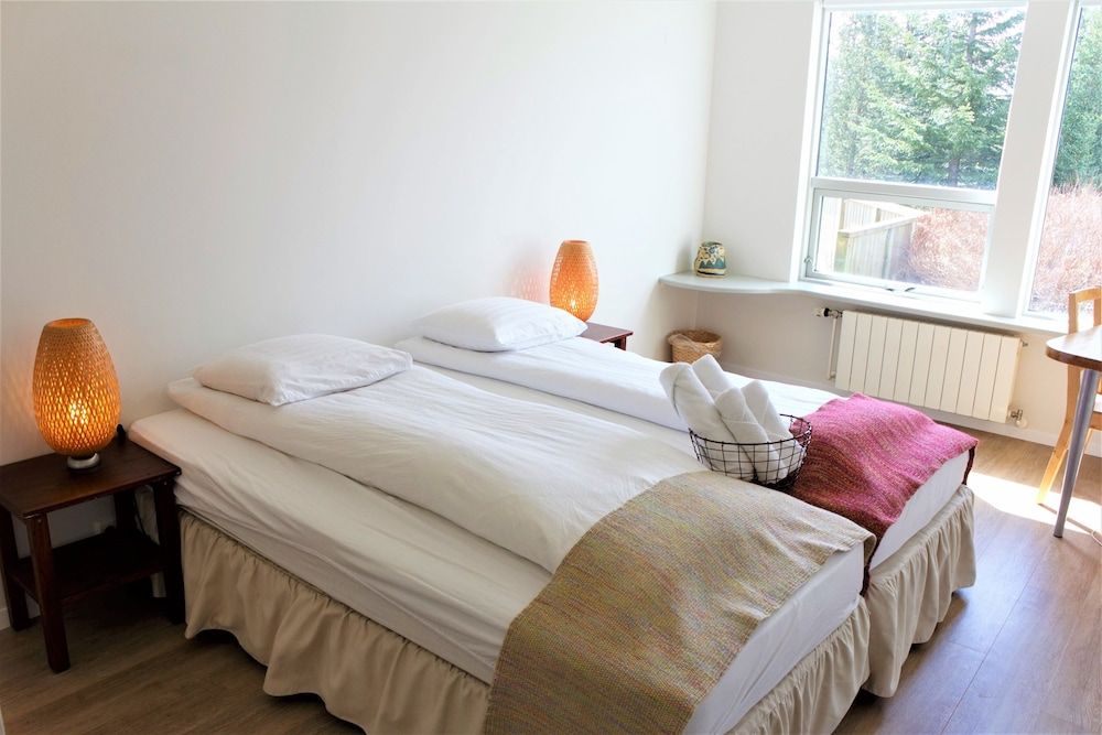 Twin Room, Non Smoking, Private Bathroom