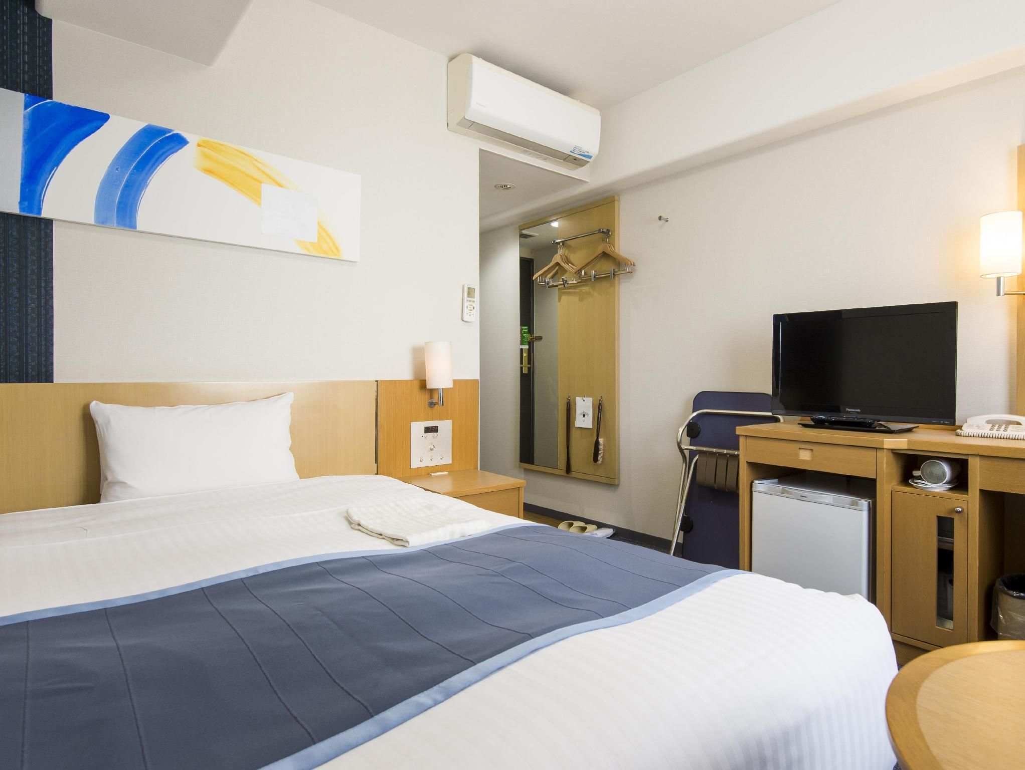 Semi Double Room for 1 Person - Non-Smoking