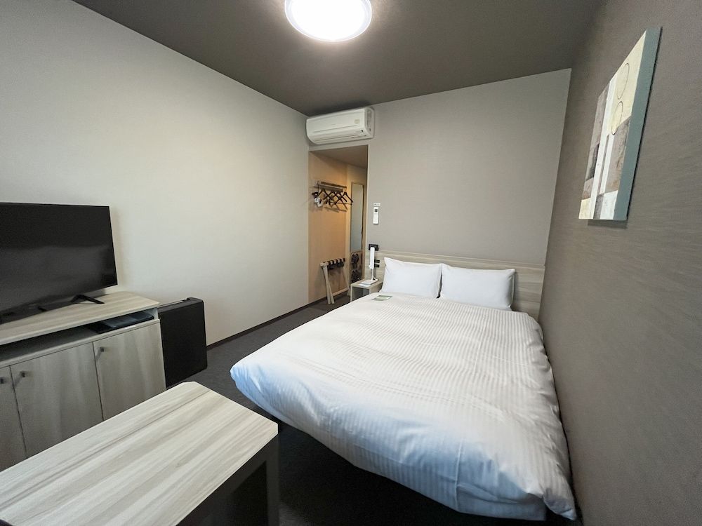 Semidouble room, Smoking