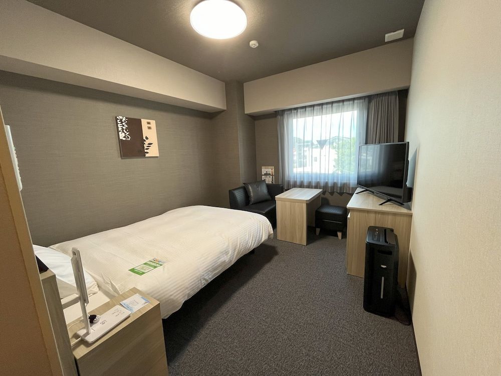 Semidouble room, Smoking