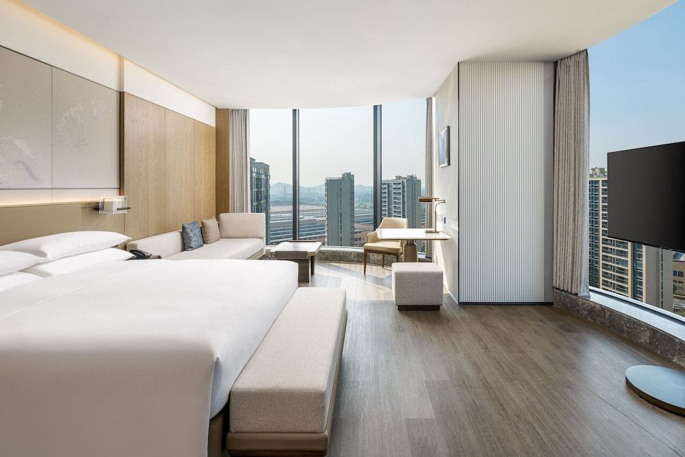 Room, 1 King Bed, Corner