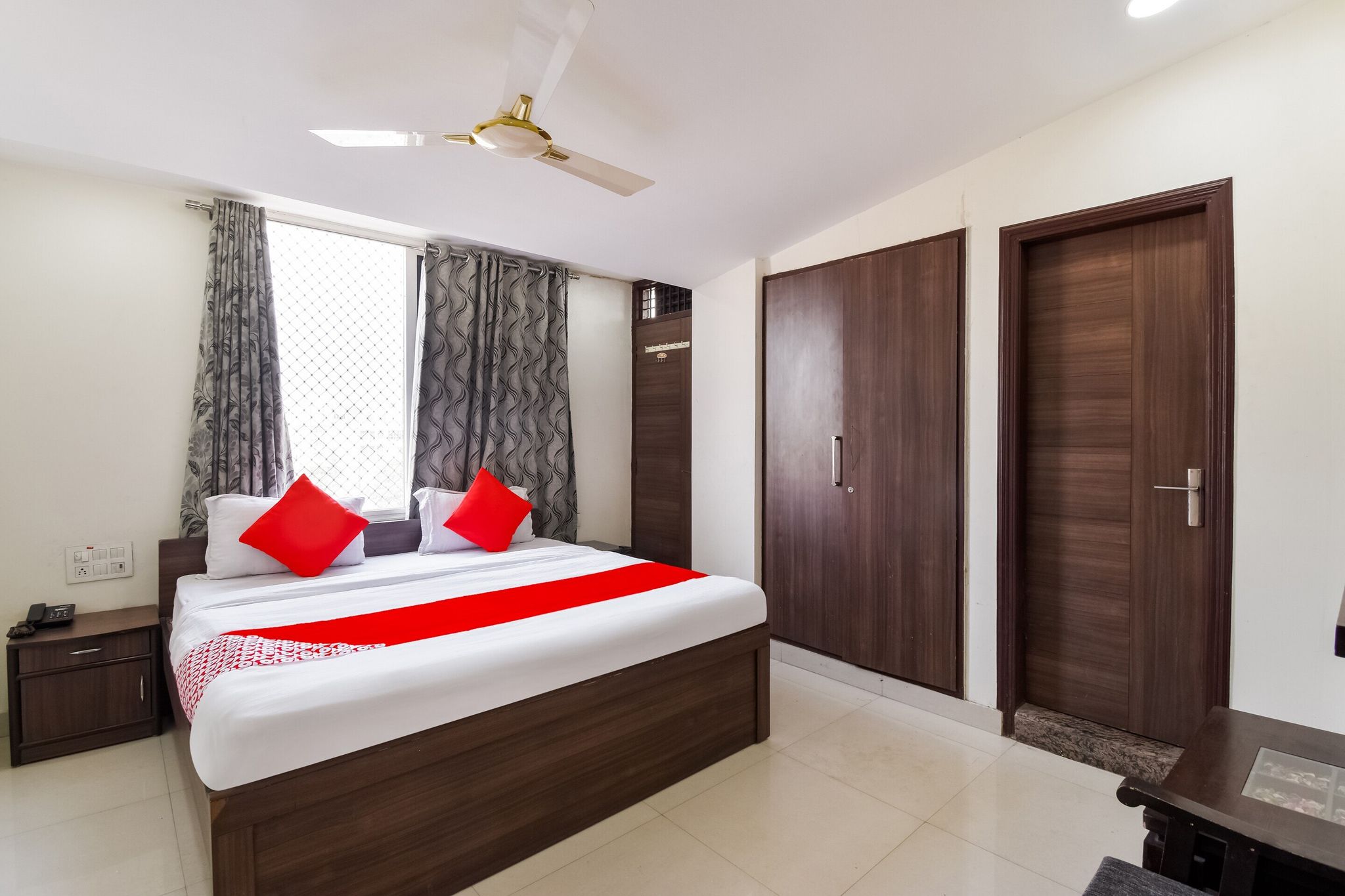 Anna Residency  Deluxe Room