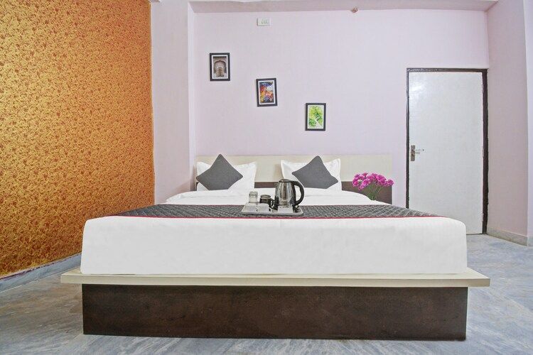 Arya Inn Classic Room 5