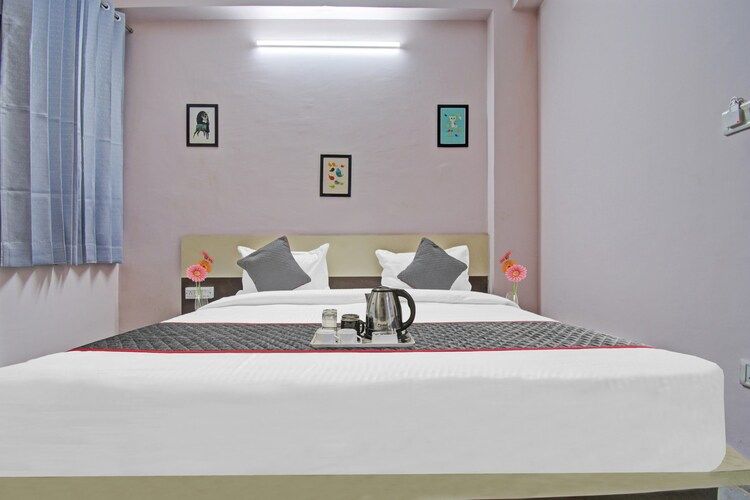 Arya Inn Classic Room 4