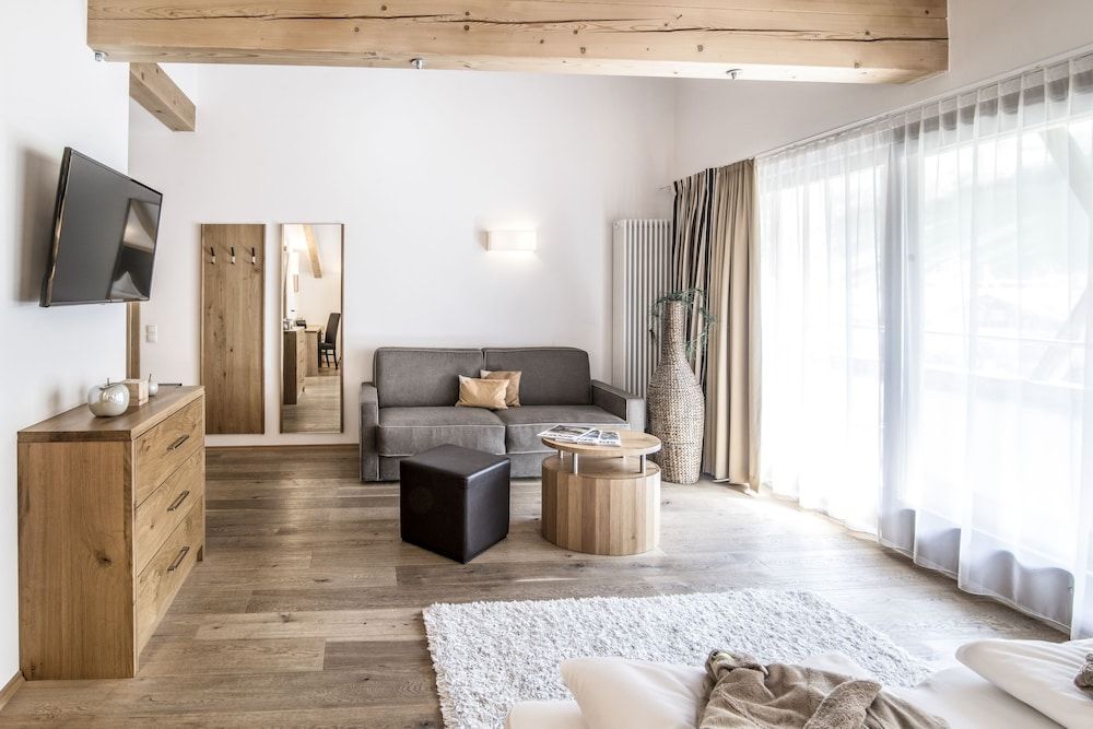 Sporthotel Zoll Deluxe Room 3