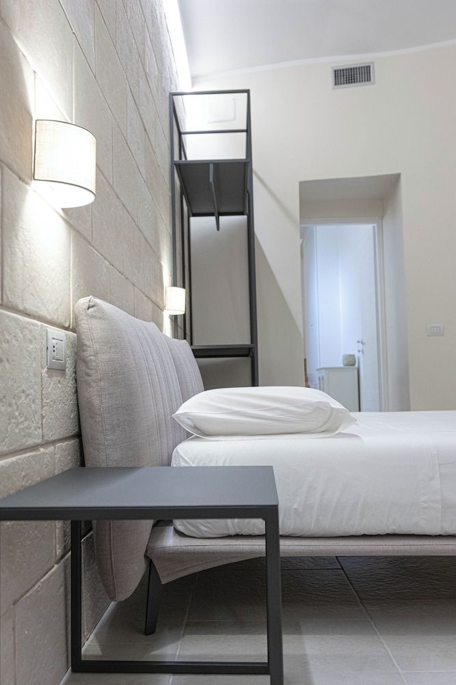 Oronti Accommodations Deluxe Apartment 3