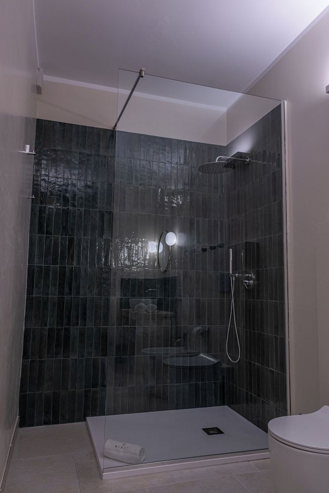 Oronti Accommodations Family Room 3