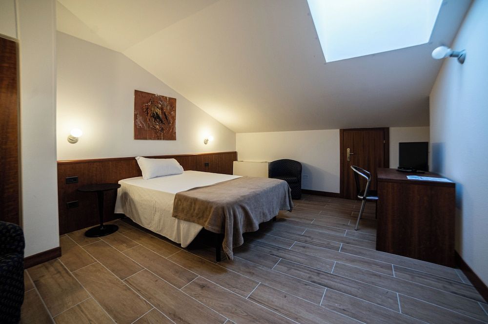 Comfort Single Room