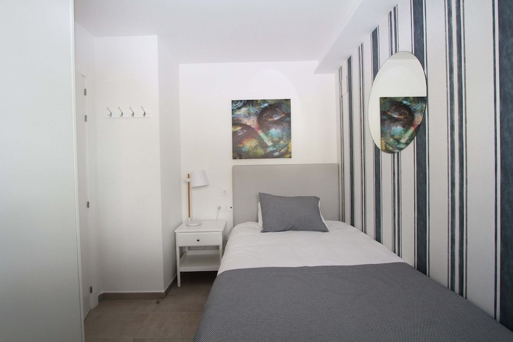 Deluxe Apartment, 2 Bedrooms, Pool View