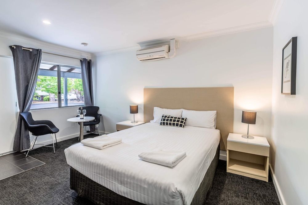 Deluxe Room, 1 Queen Bed
