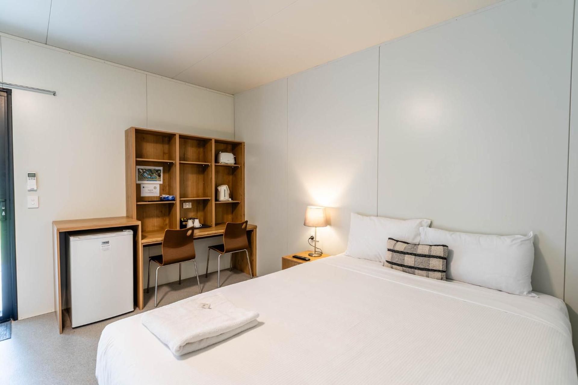 Budget Queen Room