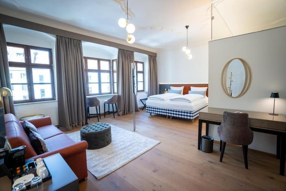 Maxim Suites by Elias Holl Classic Studio Suite 3