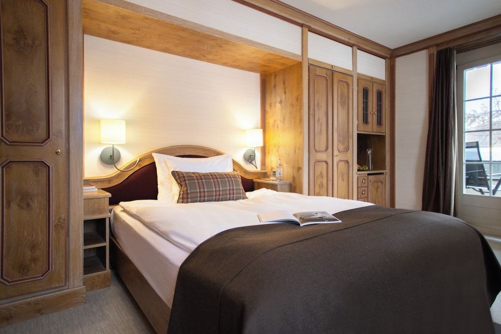 Adula Hotel Single Superior Room