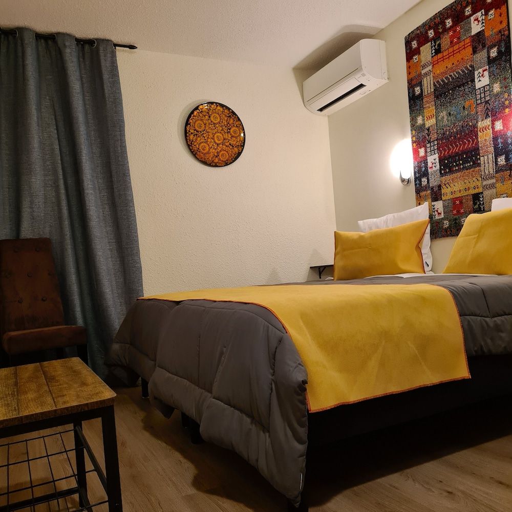 Classic Twin Room