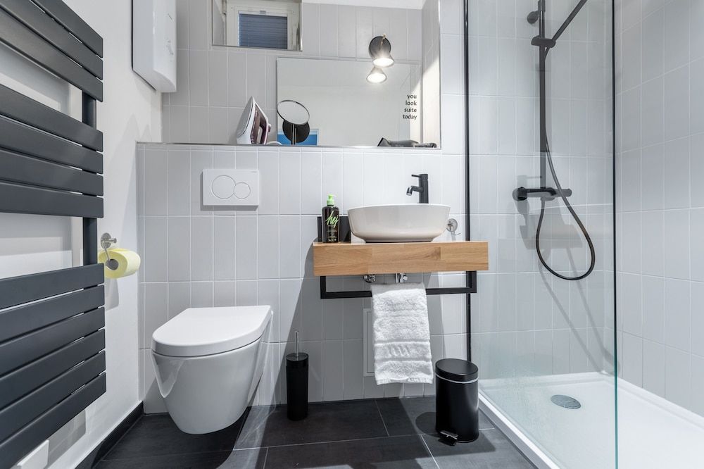 Limehome Wolfsburg Porschestraße One-Bedroom Suite XXL with terrace 4