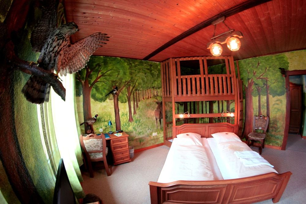 Hotel Restaurant Zum Postillion Family Room for 4 people 2