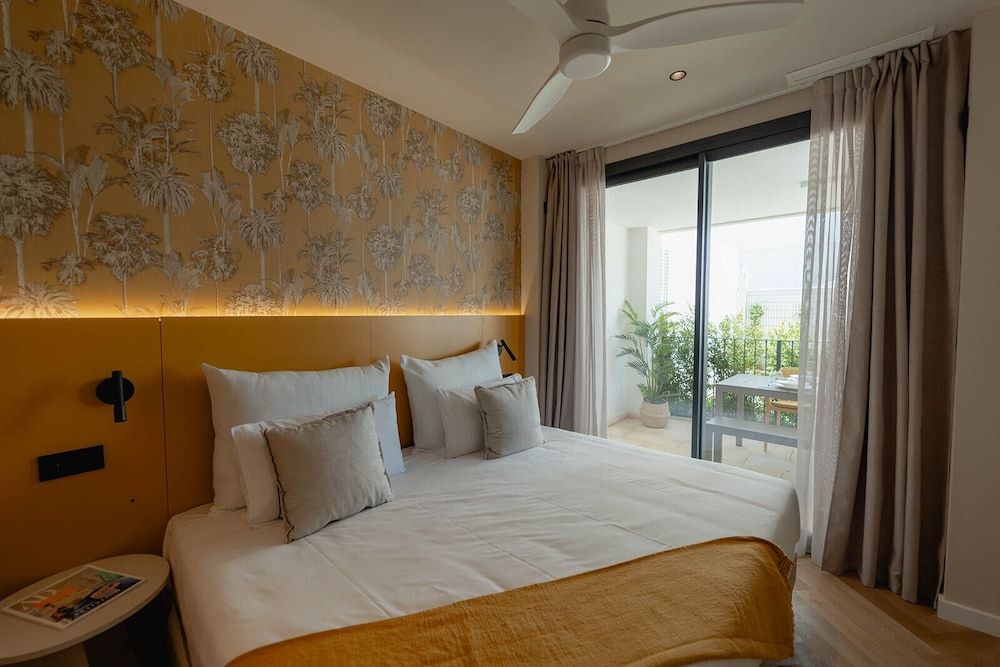Apartment, Queen, 2 Bedroom, Garden View, Groundfloor, Terrace
