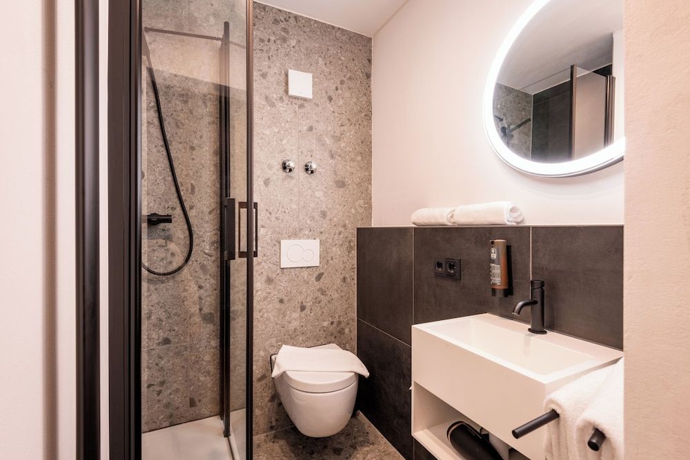 Das Lambacher Superior Room 4