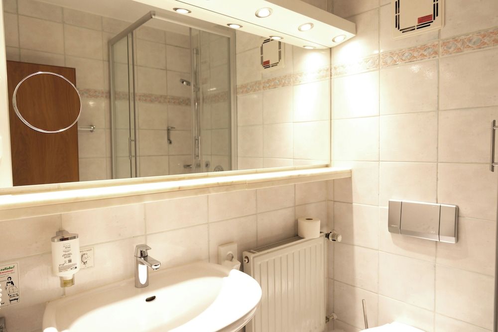 Vivotel Buerer Hof Standard Single Room 6