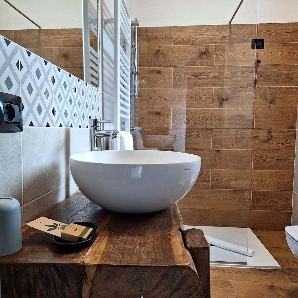 Cascina Mora Bassa Royal Room 6