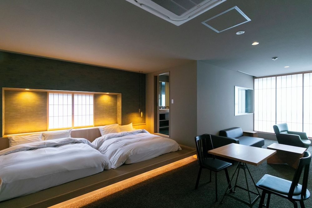 Premium Modern Japanese-Western-style twinRoom with Open-air Bath "Asatsuyu