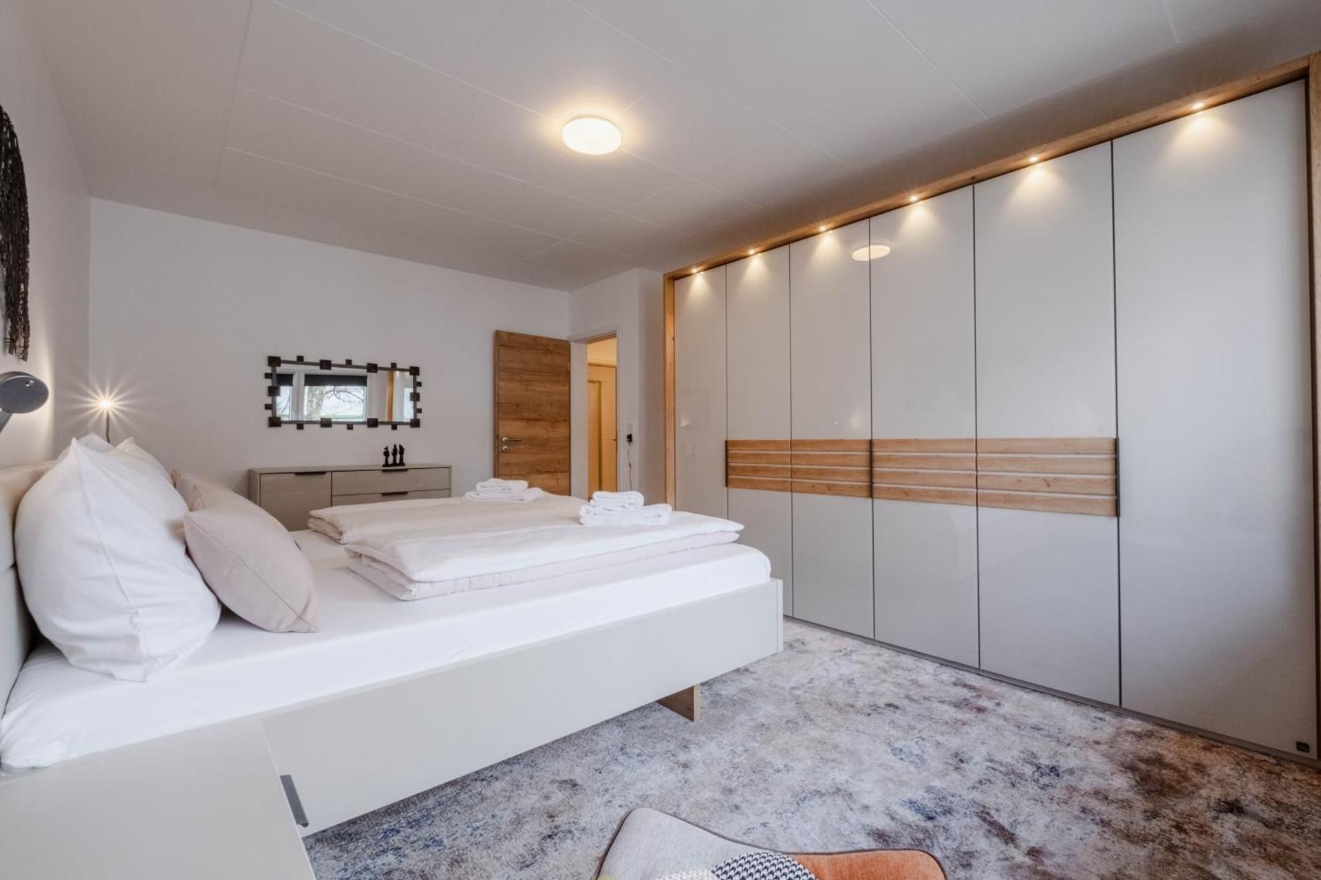 Three-Bedroom Apartment - Annex