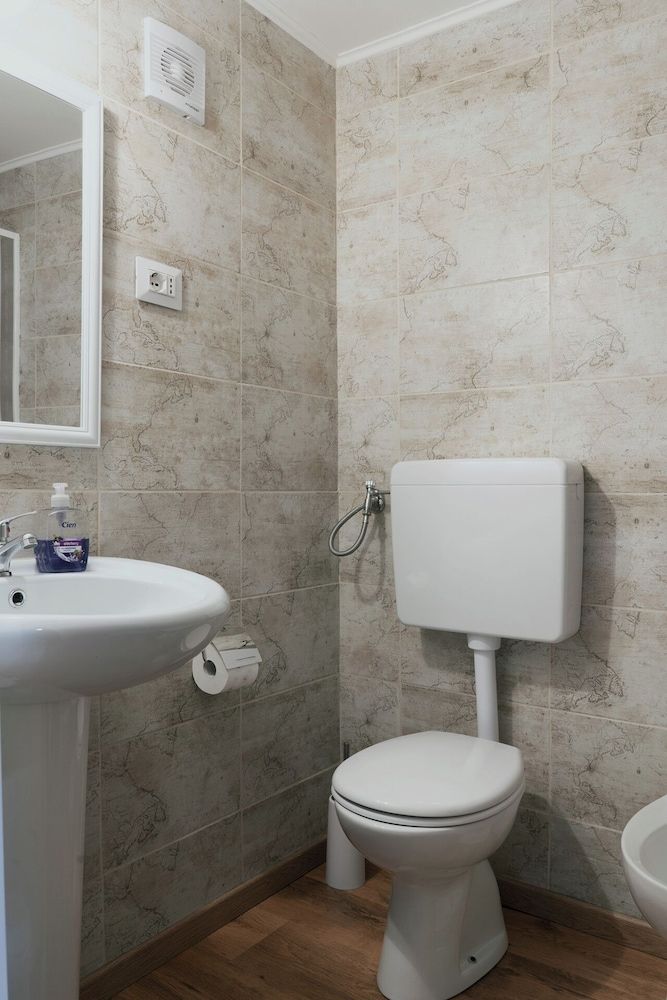 La Fenice A.C. Business Triple Room 15