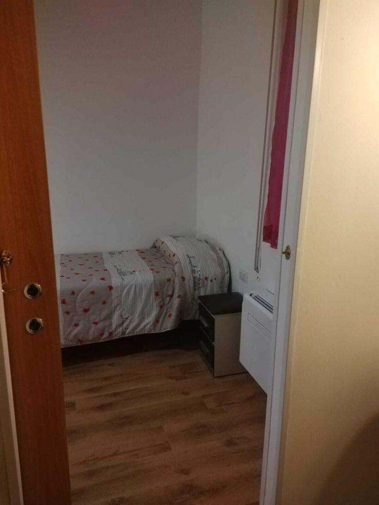 La Fenice A.C. Business Triple Room 3