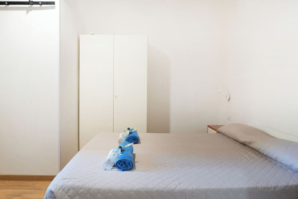 La Fenice A.C. Business Triple Room 9