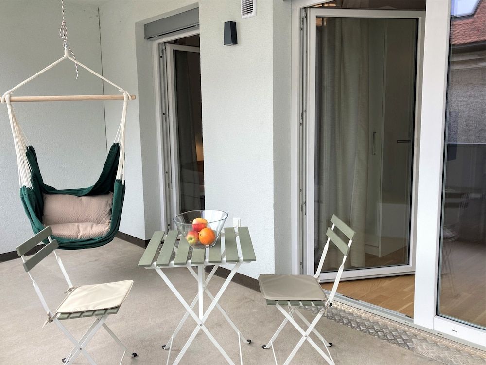 Reload by BestChoice - Parking - Self Check-in Family Studio Suite, Balcony, Courtyard View 7