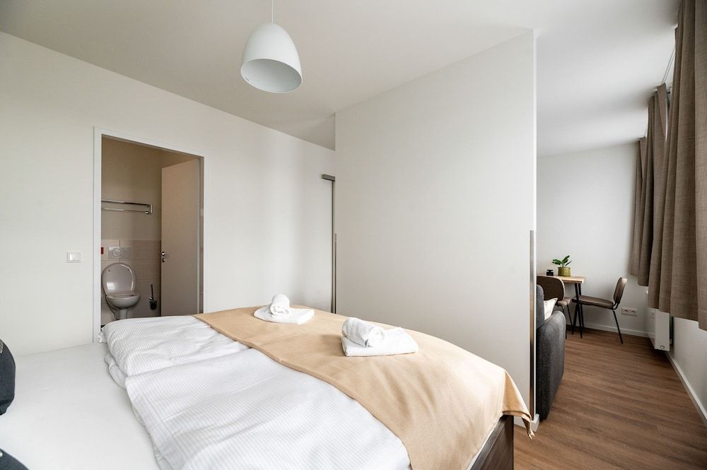 Limehome Bremerhaven Kantstraße Comfort Suite with sofa bed