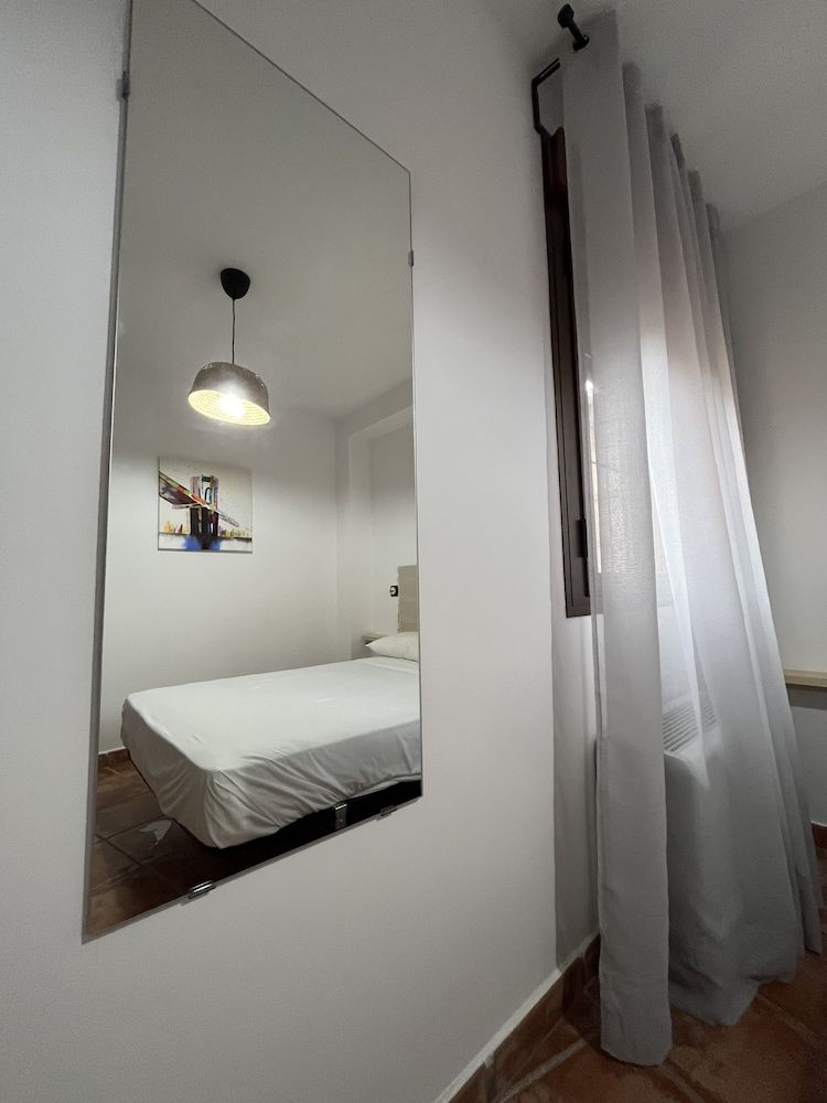 HOSTAL CORPER NAVALCARNERO Double or Twin Room 9