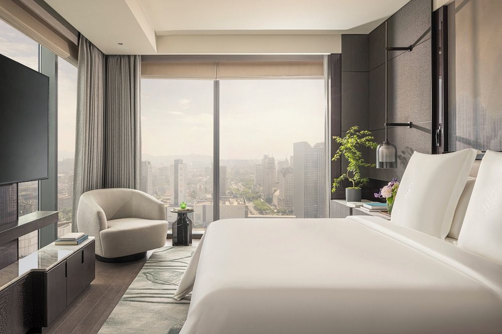 Premier Suite, 1 King Bed