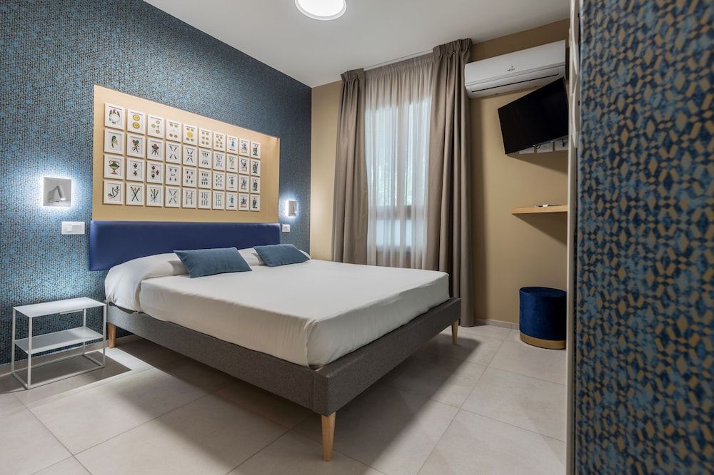 Standard Room, 1 Queen Bed, Non Smoking, Ensuite