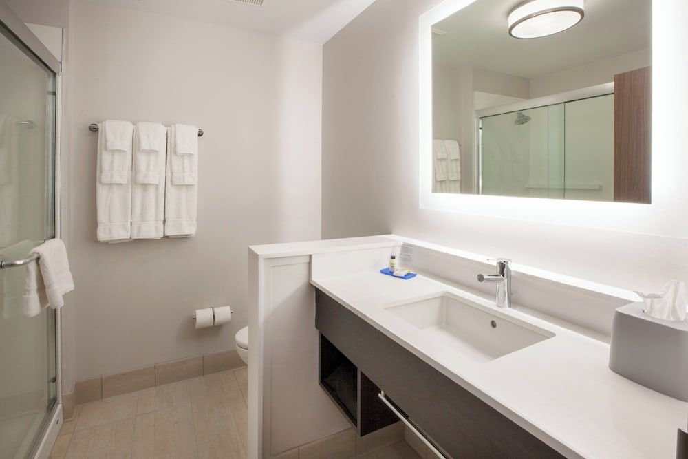 Standard Room, 2 Queen Beds (Extra Floor Space)