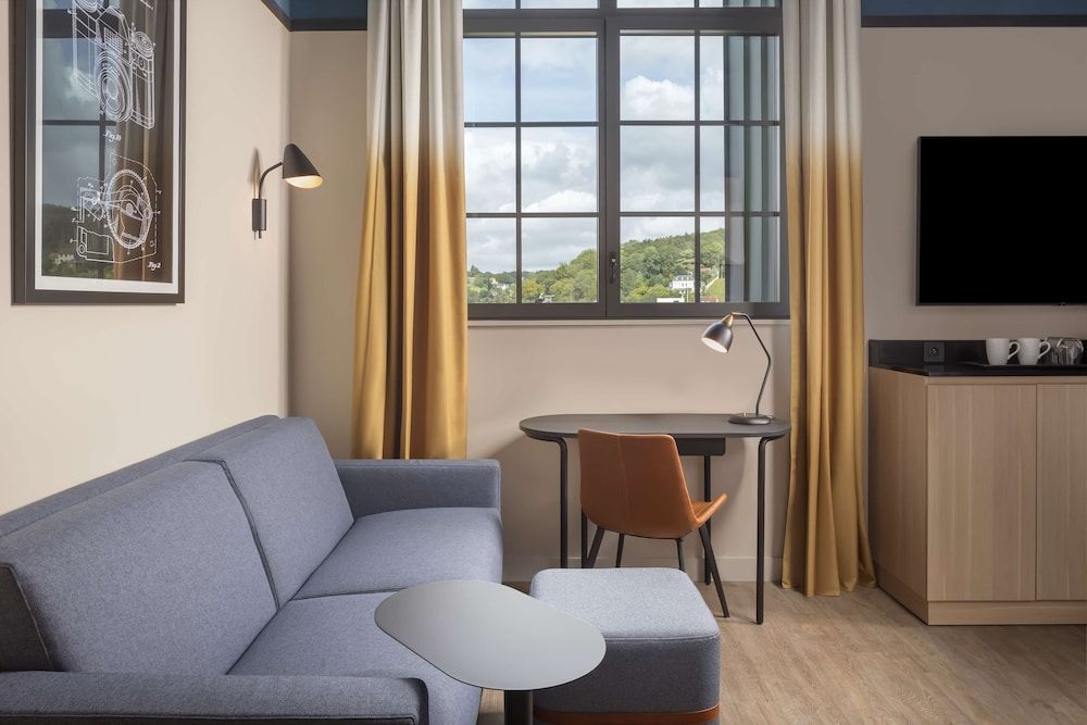 Hyatt Place Rouen Room, 2 Twin Beds, Garden View 10