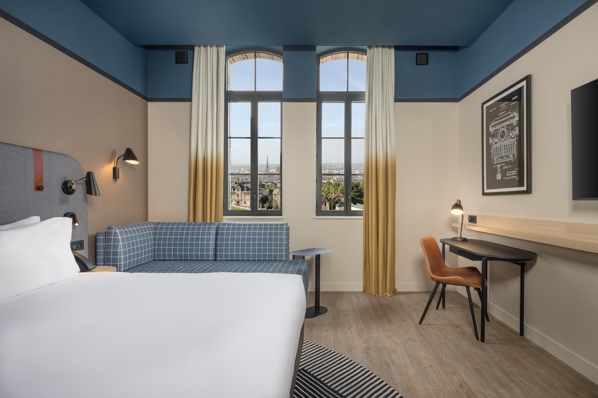 1 King Bed Cathedral And City View Deluxe