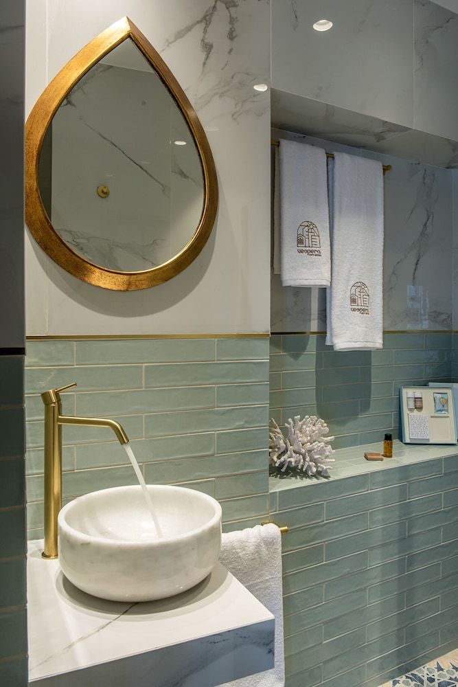 Vespera City Hotel Deluxe Room 4