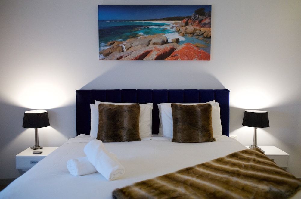 Luxury Studio Suite, 1 King Bed (King Suite 7)