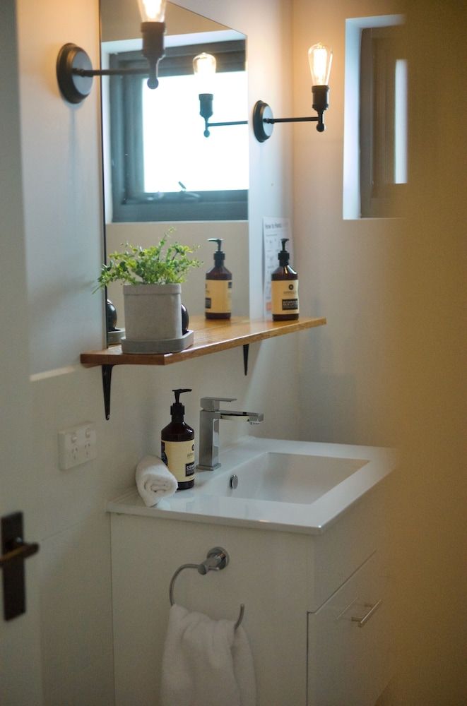 Bay Of Fires Apartments Luxury Suite, 2 Bedrooms (Family Suite 8) 6