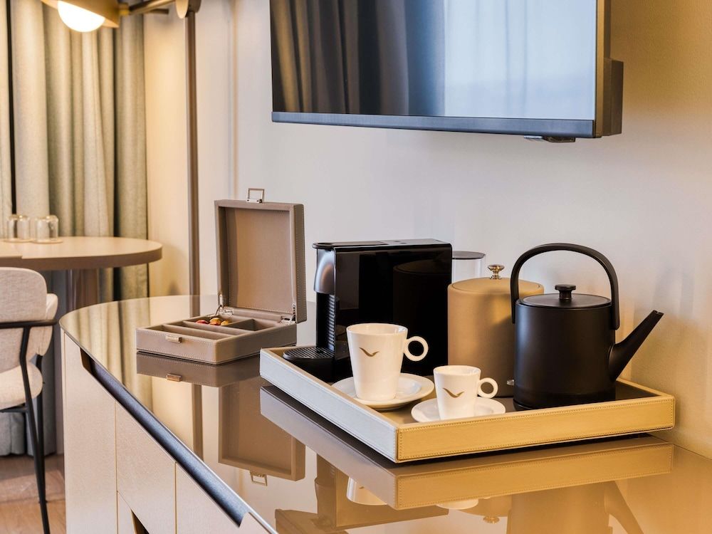 Mövenpick hotel Brussels Airport Junior Suite, 1 King Bed (Executive) 11