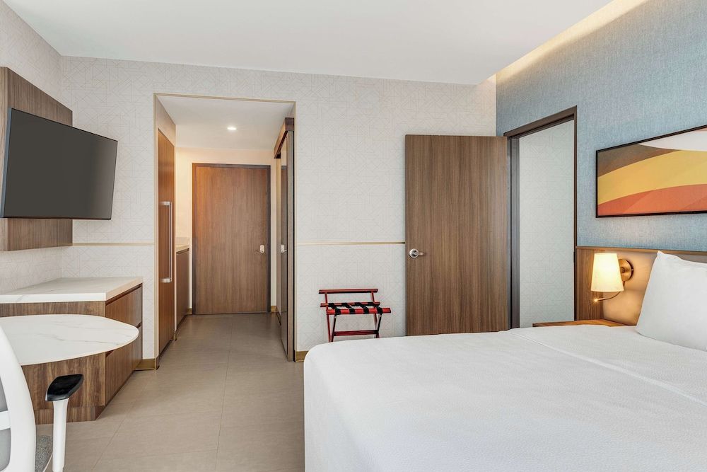 Hilton Garden Inn San Jose Airport City Mall Suite, 1 Bedroom