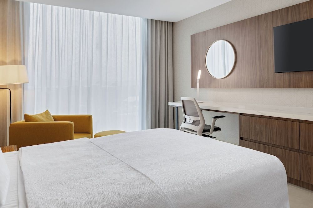 Hilton Garden Inn San Jose Airport City Mall Room, 1 Queen Bed, Mountain View 2