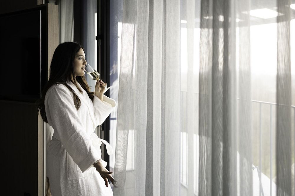 voco Brussels City North by IHG Grand Room, 1 King Bed, Balcony 8