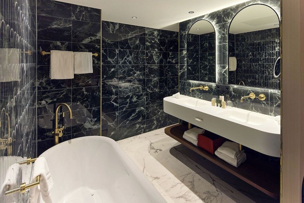 Presidential Studio Suite