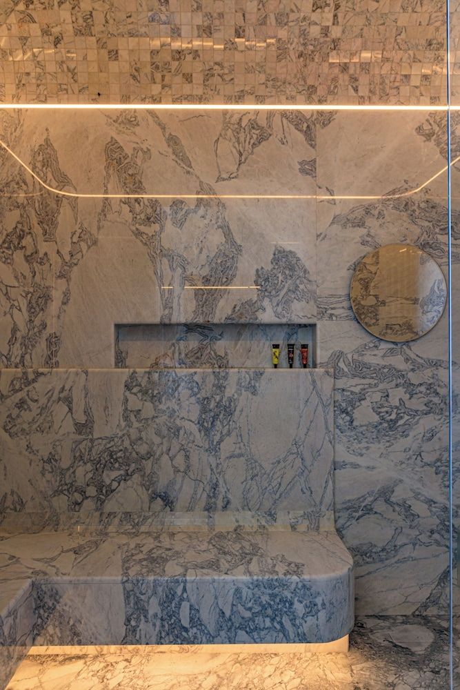 Seven Visions Resort and Places, the Dvin Royal Suite 11