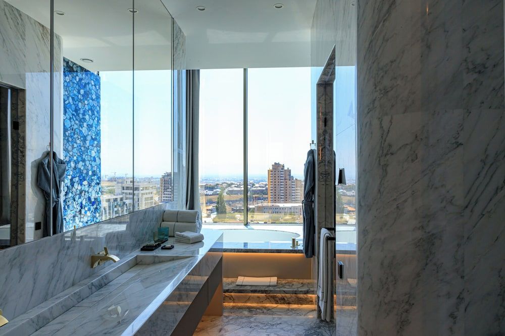 Seven Visions Resort and Places, the Dvin Royal Suite 8