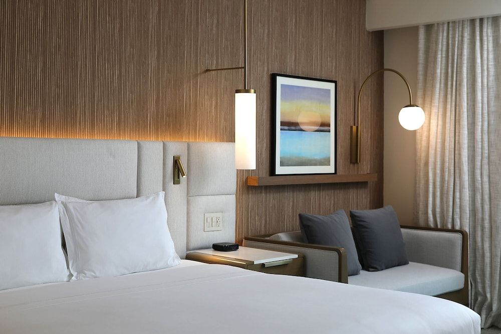 Superior Room, 1 King Bed