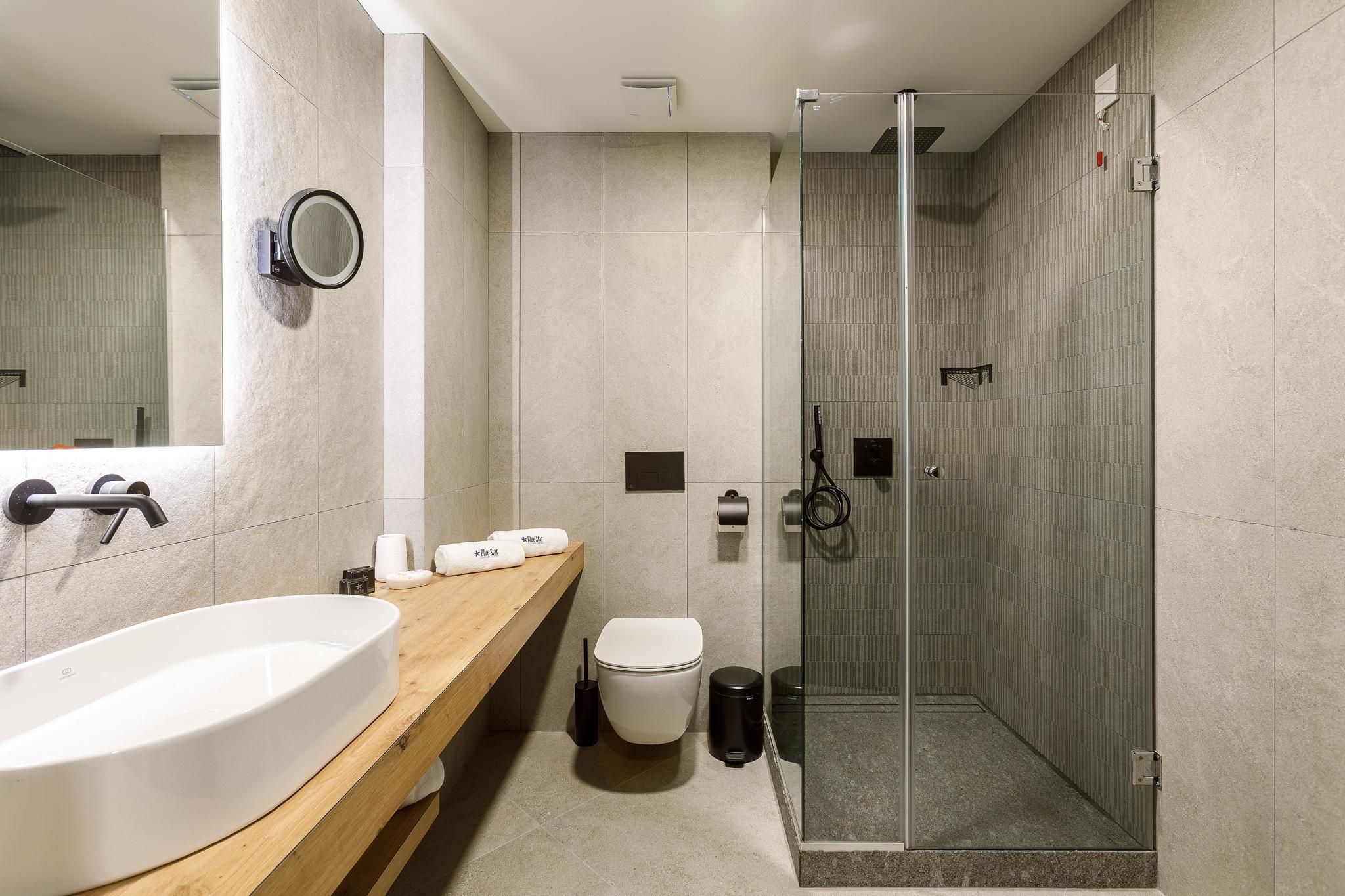 Blue Star Luxury Hotel 4* Triple - Room With A Large Bed And A Bunk Bed 2